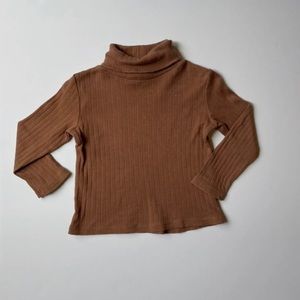 Fin and Vince Turtleneck